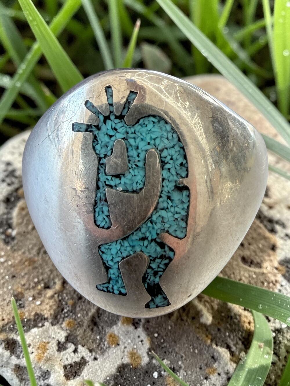Vintage Silver Navajo Turquoise Kokopelli Statement Ring Crushed Stone Inlay - Picture 4 of 8